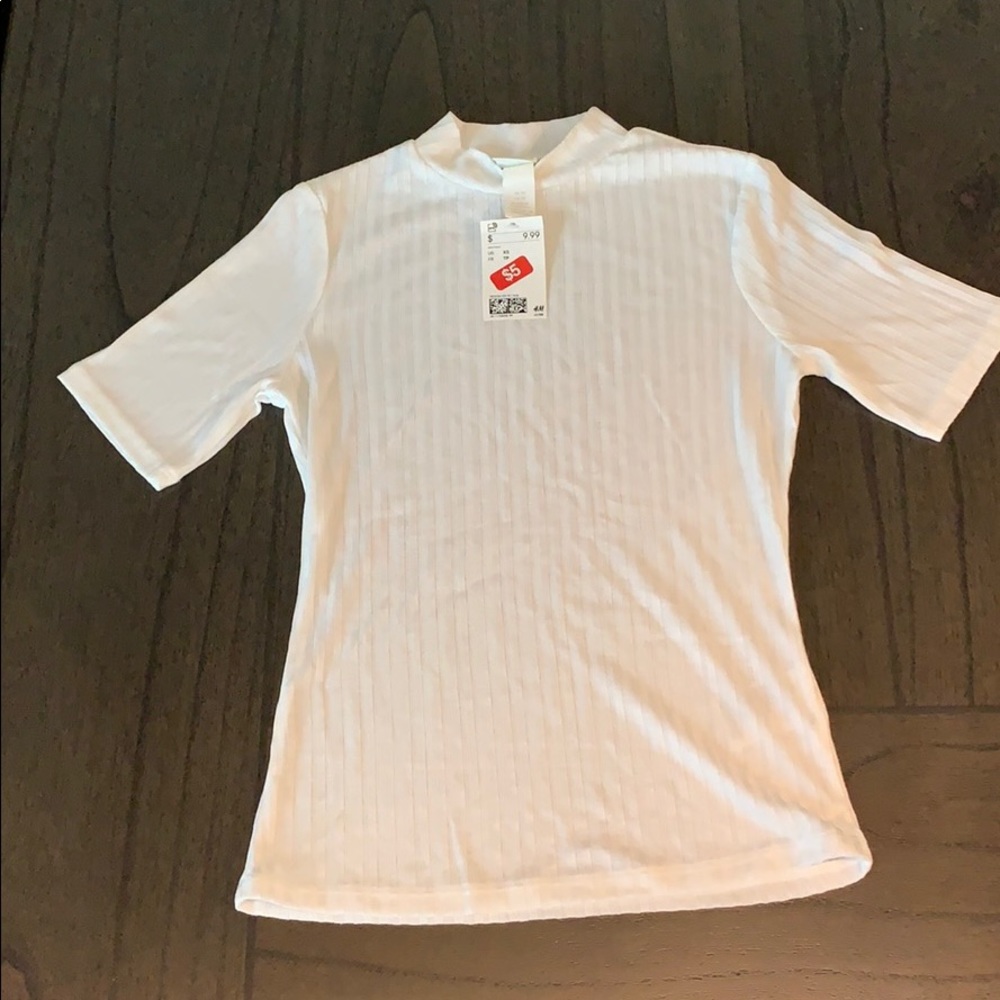 Mock Neck Short Sleeve Shirt
